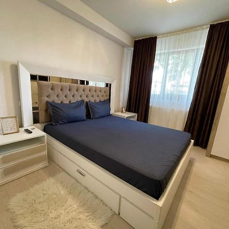 Discret Apartament One Targoviste Zewnętrze zdjęcie